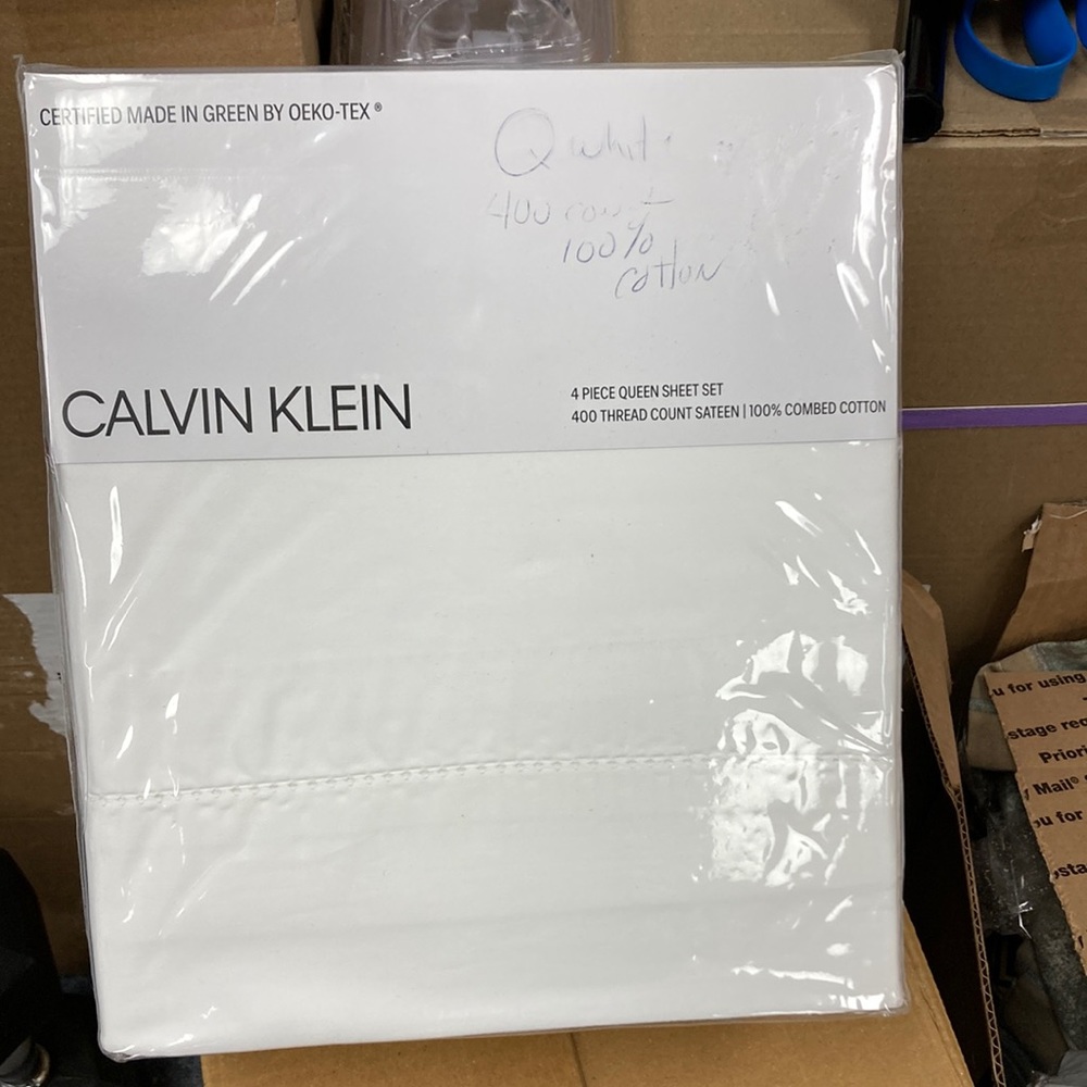 COPY - Calvin Klein 400 thread count queen sheet set hundred percent cotton